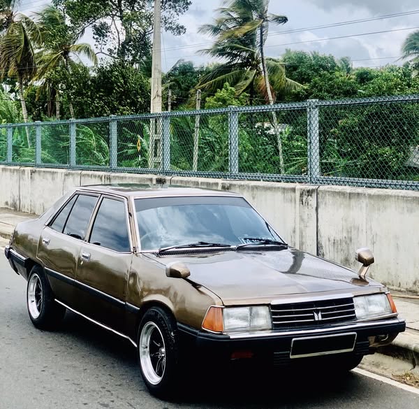 Mitsubishi Galant Sigma Super Saloon