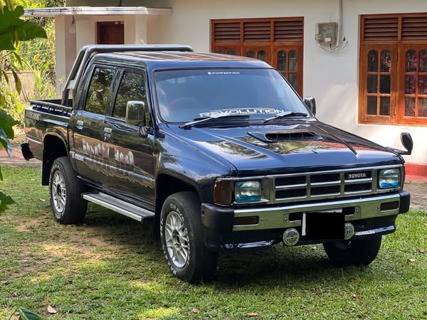 Toyota Hilux LN55