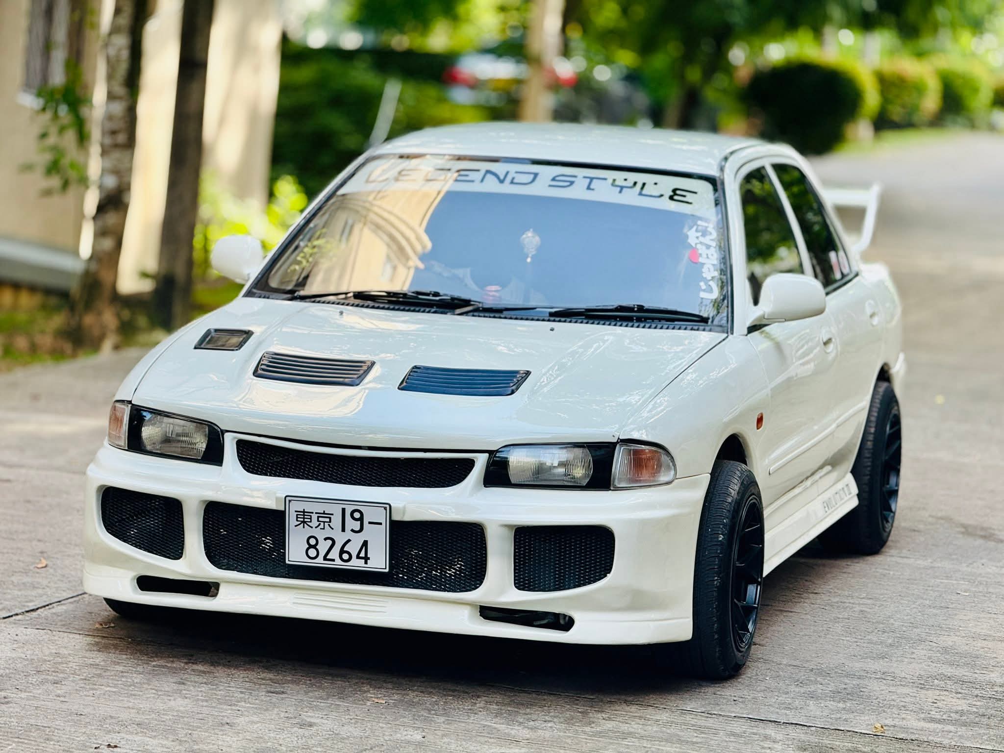 Mitsubishi Lancer