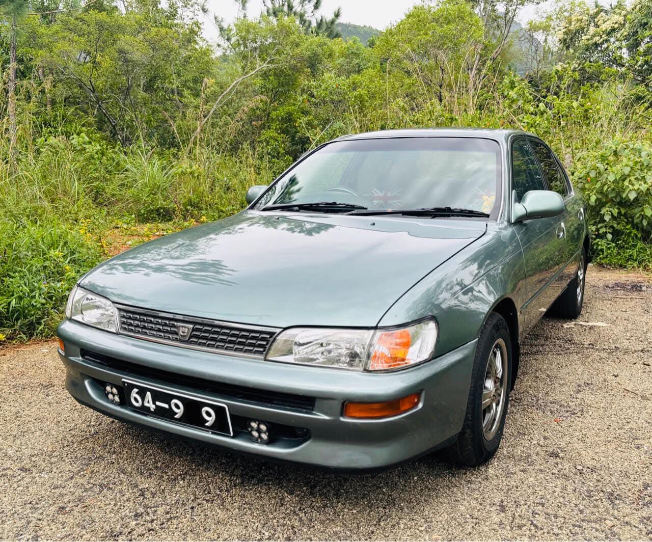 Toyota Corolla Ce100