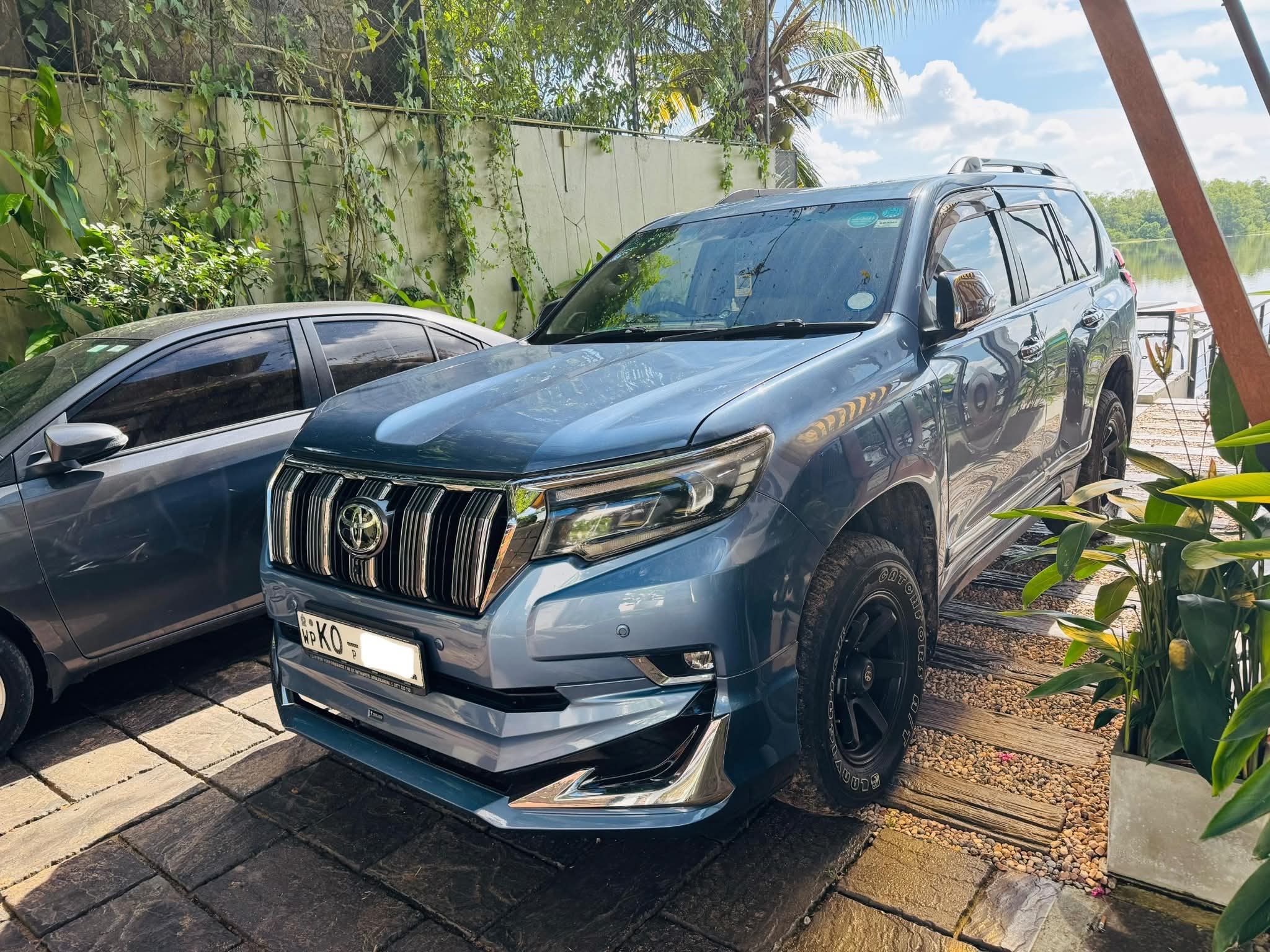 Toyota Land Cruiser Prado TX150