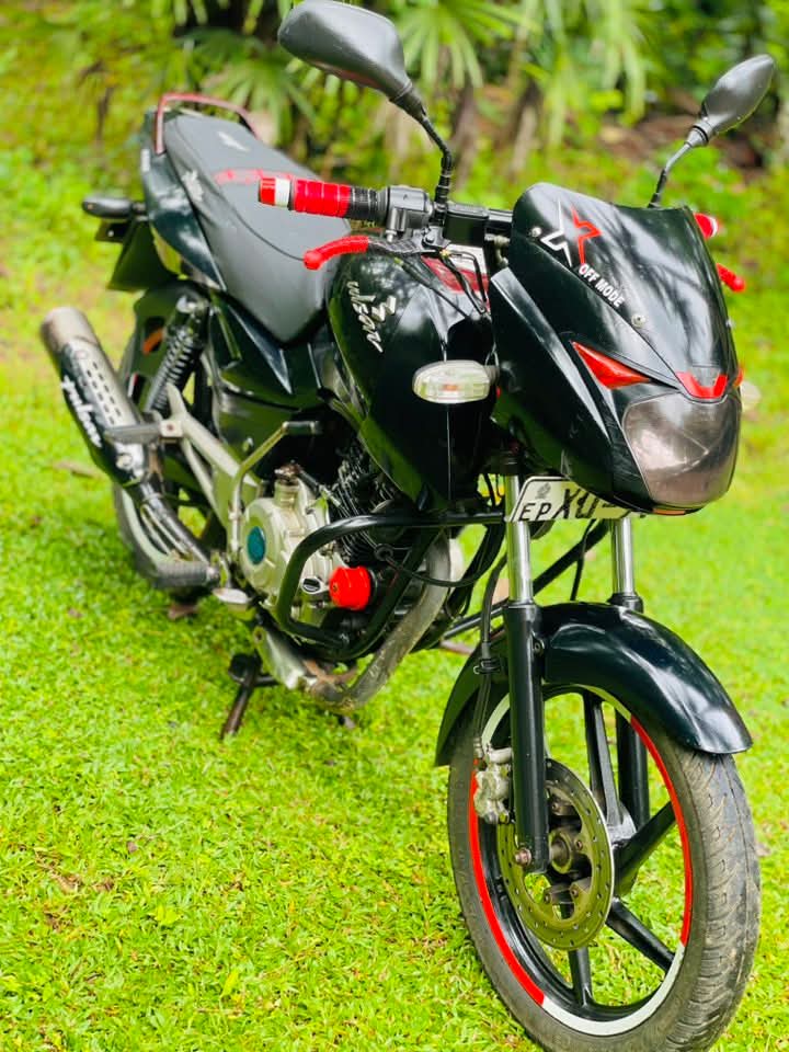 Pulsar 150