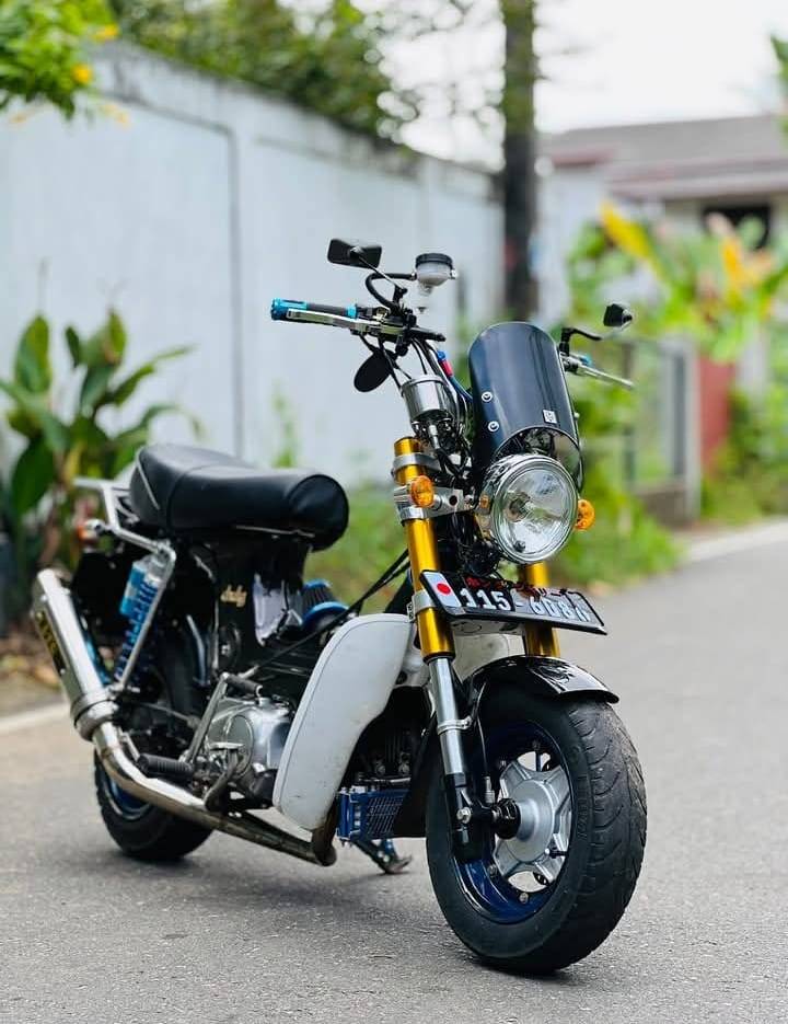 Chli motorcycle