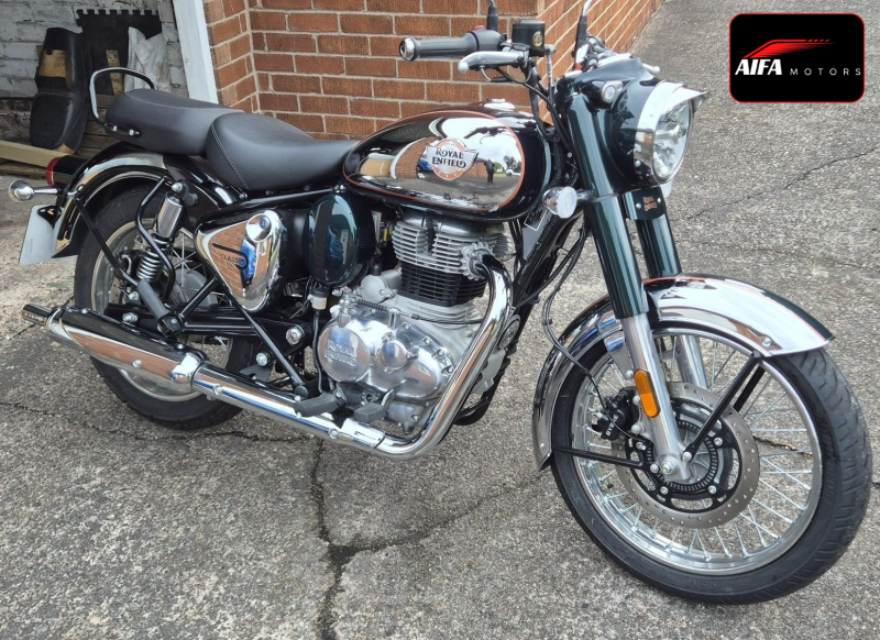 Royal Enfield Classic 350 2025 Emerald Green