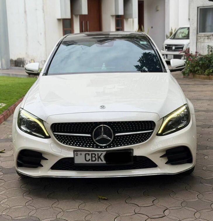 Mercedes-Benz C200 Premium 2019
