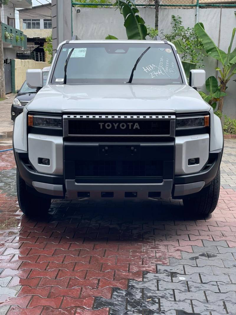 Toyota Land Cruiser Prado LC250 VX 2025